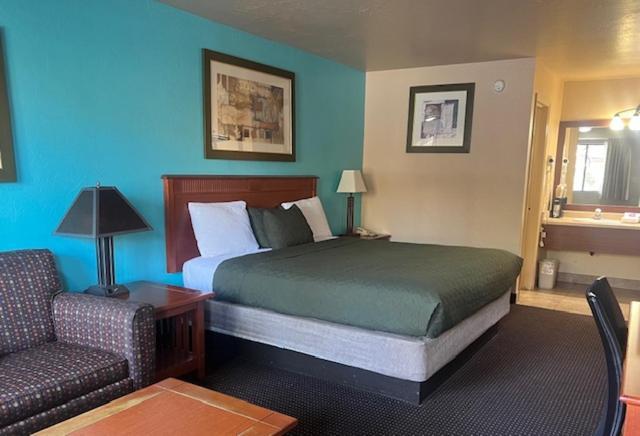 Claridge Inn - St. George Bagian luar foto